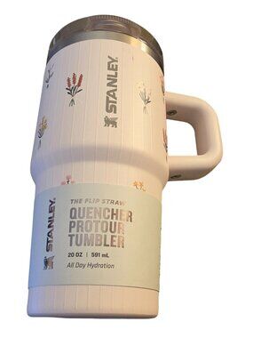 Stanley 20 oz Quencher ProTour Flip Straw Tumbler Rose Quartz Bouquet New